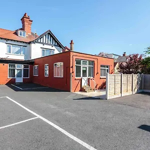  Apartment Cherry - Mulberry United Kingdom