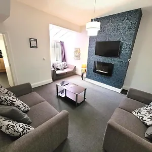  Holiday home Regent House Holiday - Collection United Kingdom